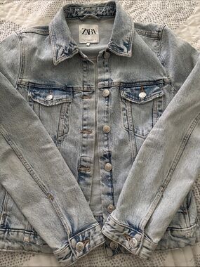 Zara Light Blue Washed Denim Jacket